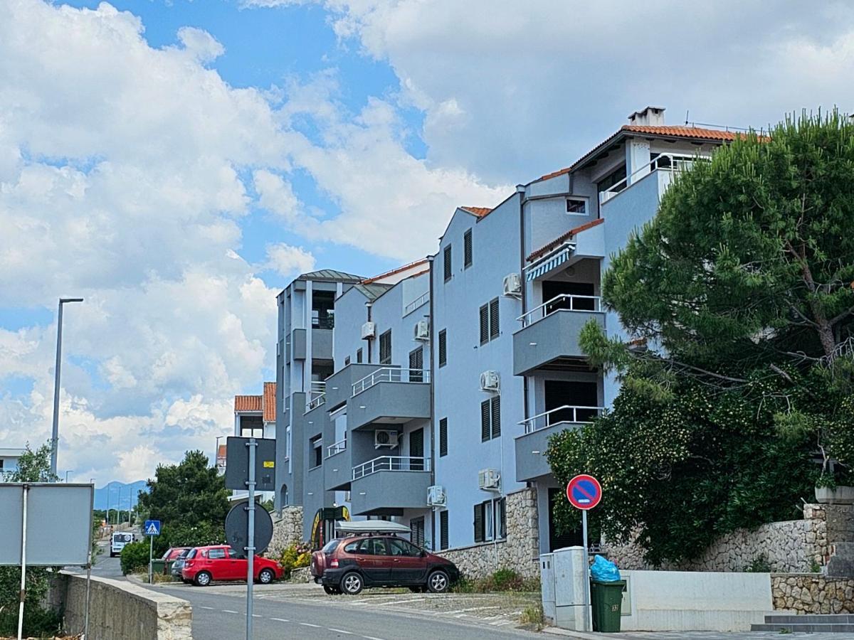 Apartments Bellevue Новаля Екстер'єр фото